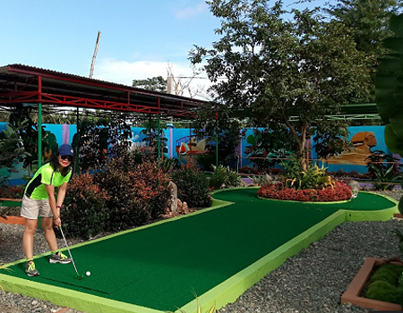 Joker’s Hideway Recreation Area Mini Golf and Accommodation